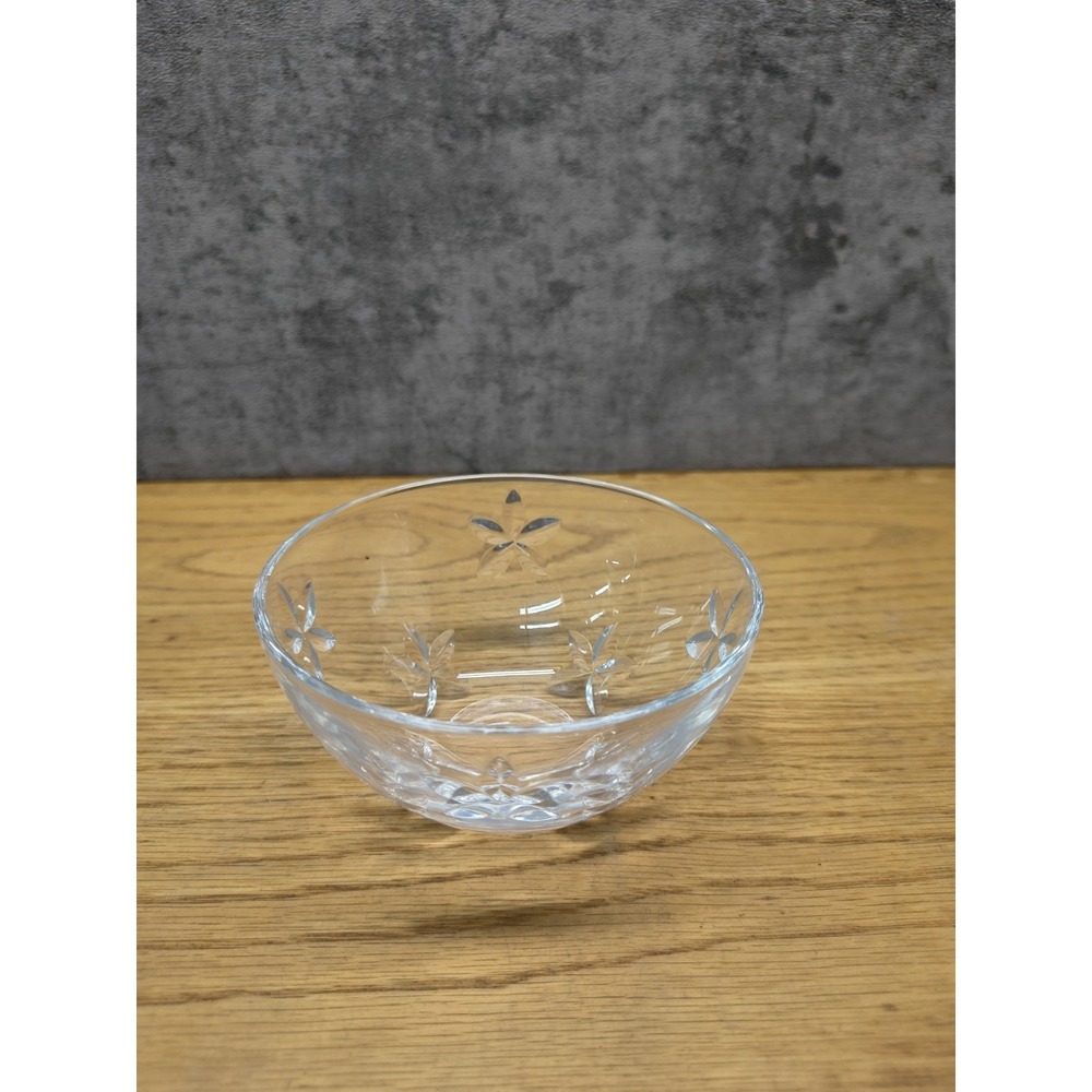 Tiffany & Co. Flower Crystal Bowl 4 5/8" Dia. Signed Retired.